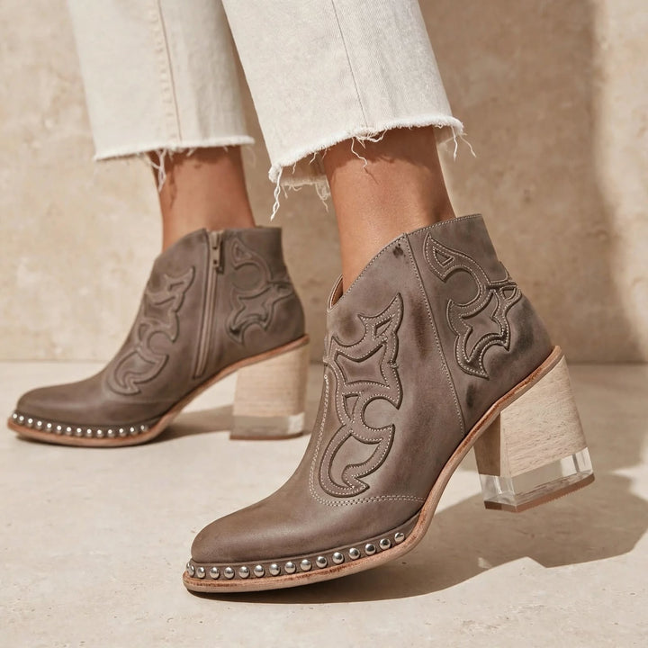 Bailey Prairie Western Ankle Boots – Taupe