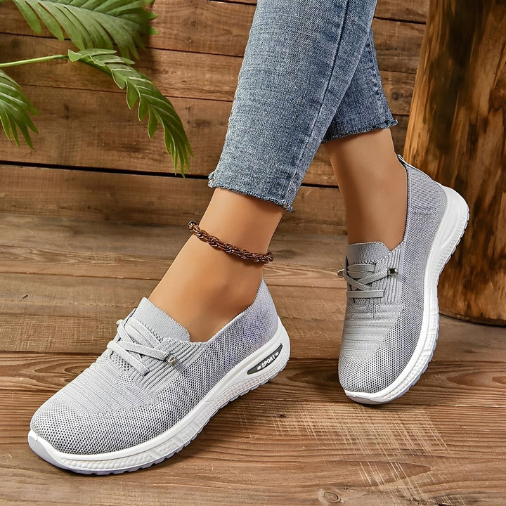 Alexa Prairie Everyday Sneakers – Gray